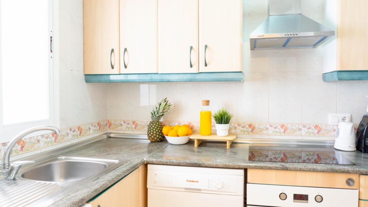 Carvajal Apartment Parking Malaga بينالماذينا المظهر الخارجي الصورة